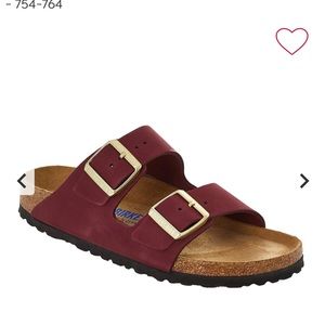 Birkenstocks — Women’s Arizona Soft Footbed in Maroon — size 9 (40)